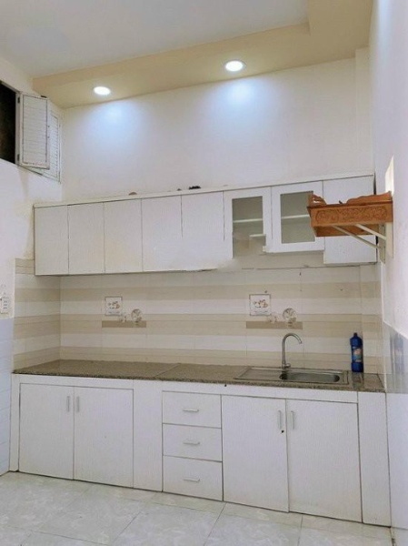 Bán nhà 2 tầng hẻm xe hơi tại Đường Hoàng Diệu, Phường 12, Quận 4, Hồ Chí Minh